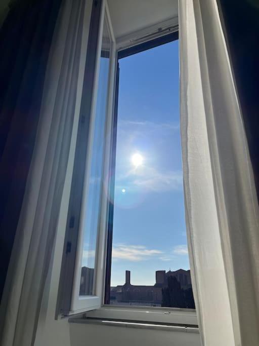 Camera X2 Con Magnifica Vista Sul Chiostro Di Michelangelo E Le Terme Di Diocleziano Ρώμη Εξωτερικό φωτογραφία